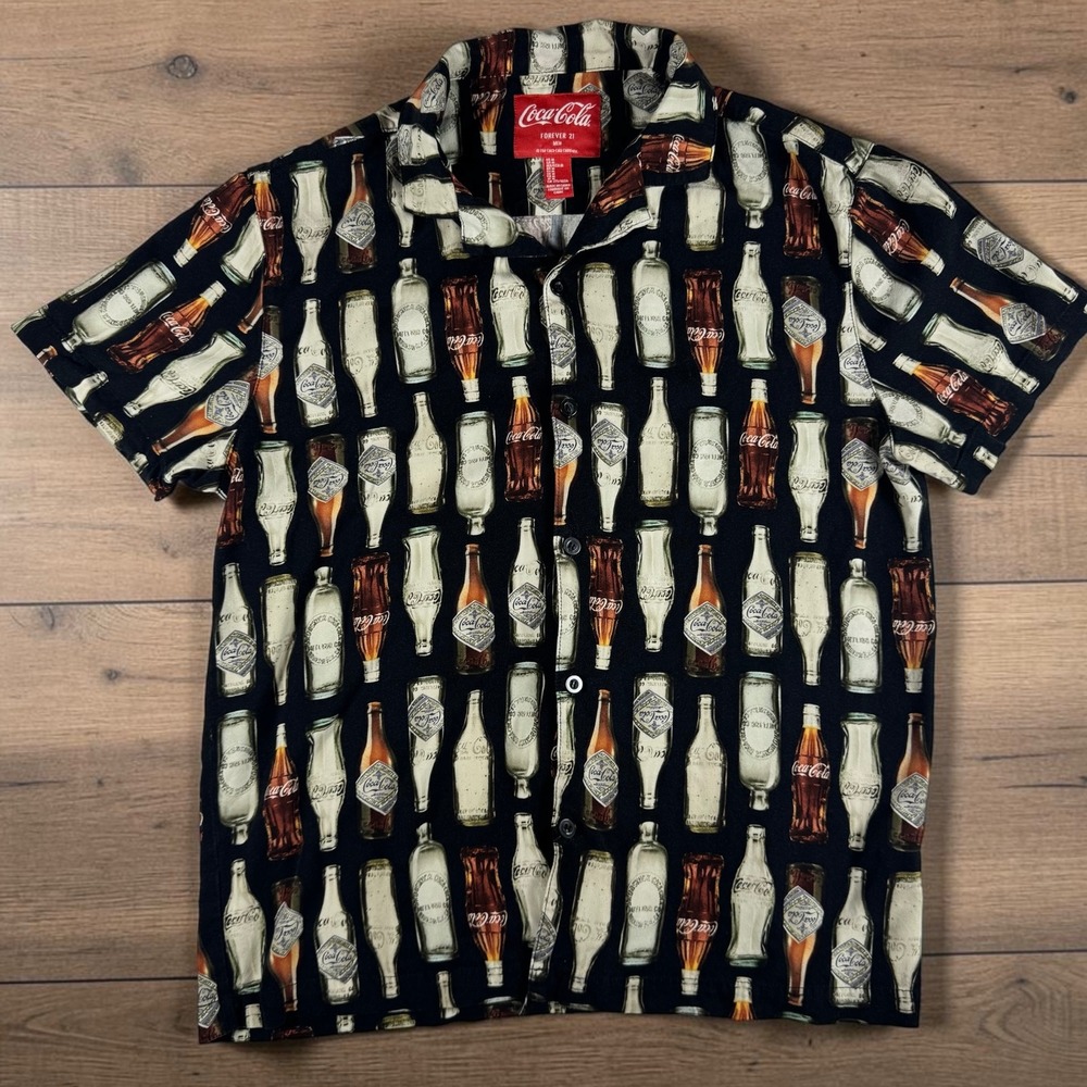 Coca-Cola Forever 21 Mens M Short Sleeve Soda Bottle Button Down Print Shirt